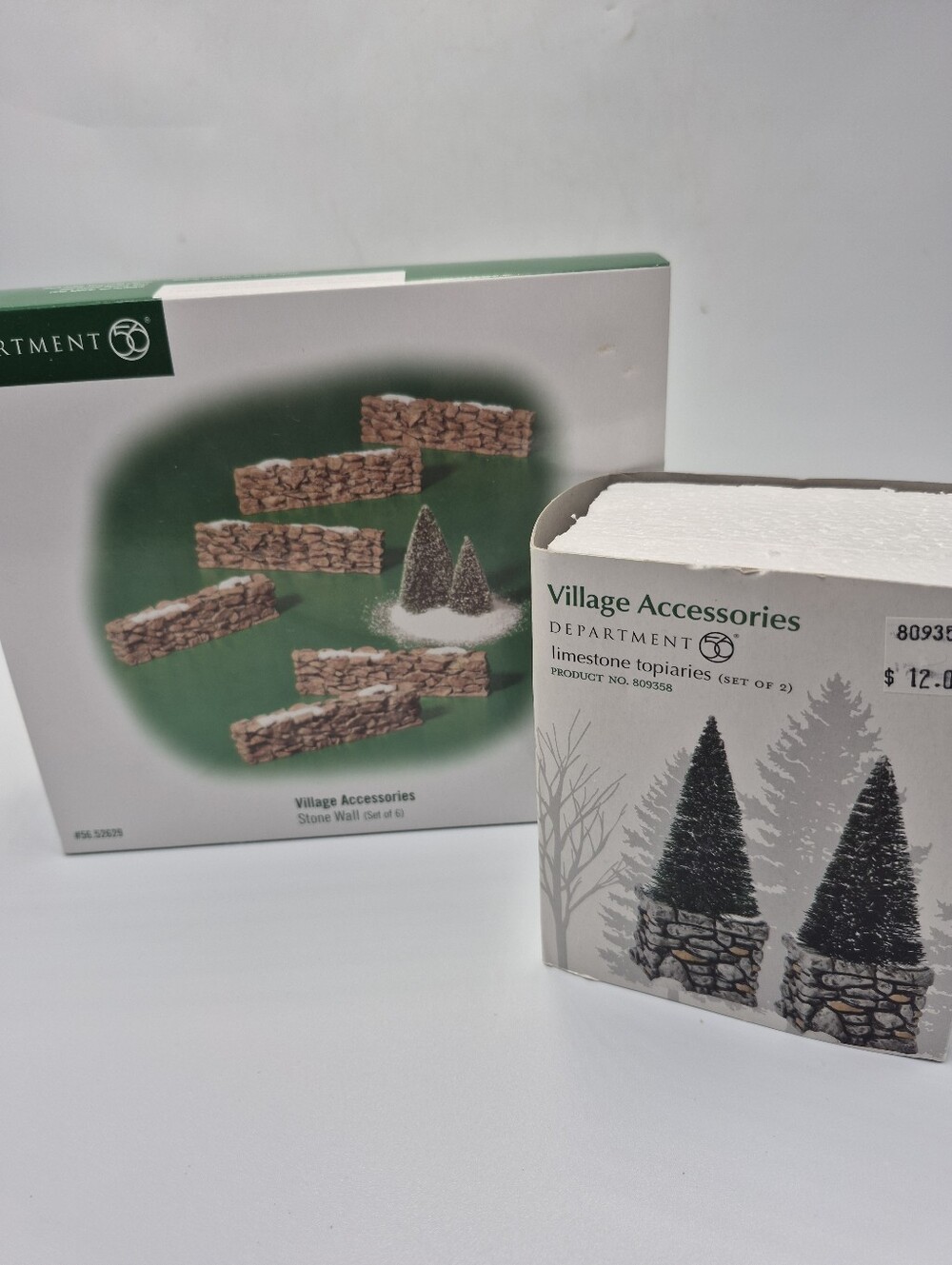 Department 56 set of six stone wall and set of two topieries